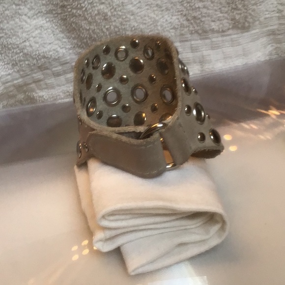 Soft gray sueded feel gray riveted snap cuff bracelet w/silver studs - Picture 2 of 4